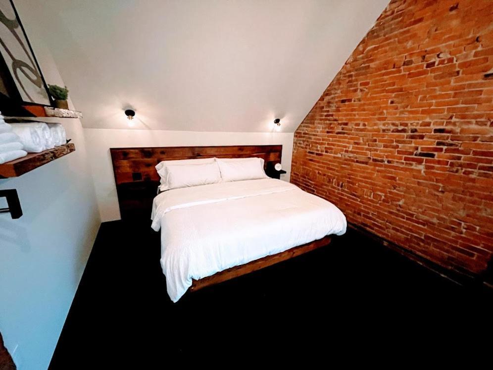 Gamble Mill Hotel Bellefonte Room photo