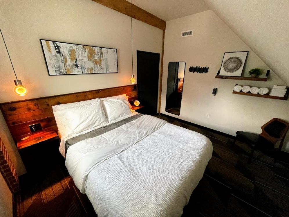 Gamble Mill Hotel Bellefonte Room photo