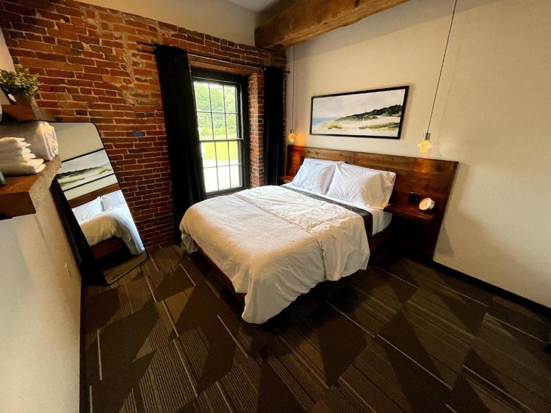 Gamble Mill Hotel Bellefonte Room photo